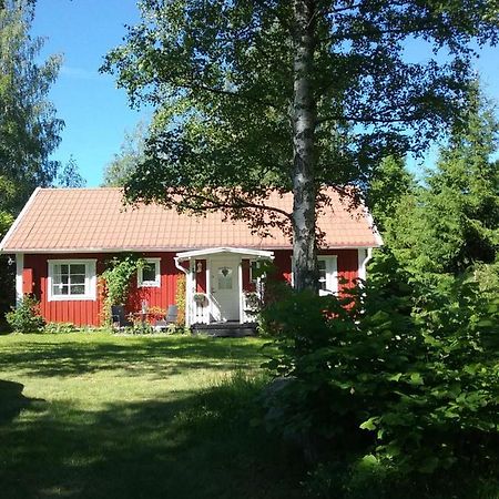 Villa Bjoerkslingan Vimmerby Esterno foto
