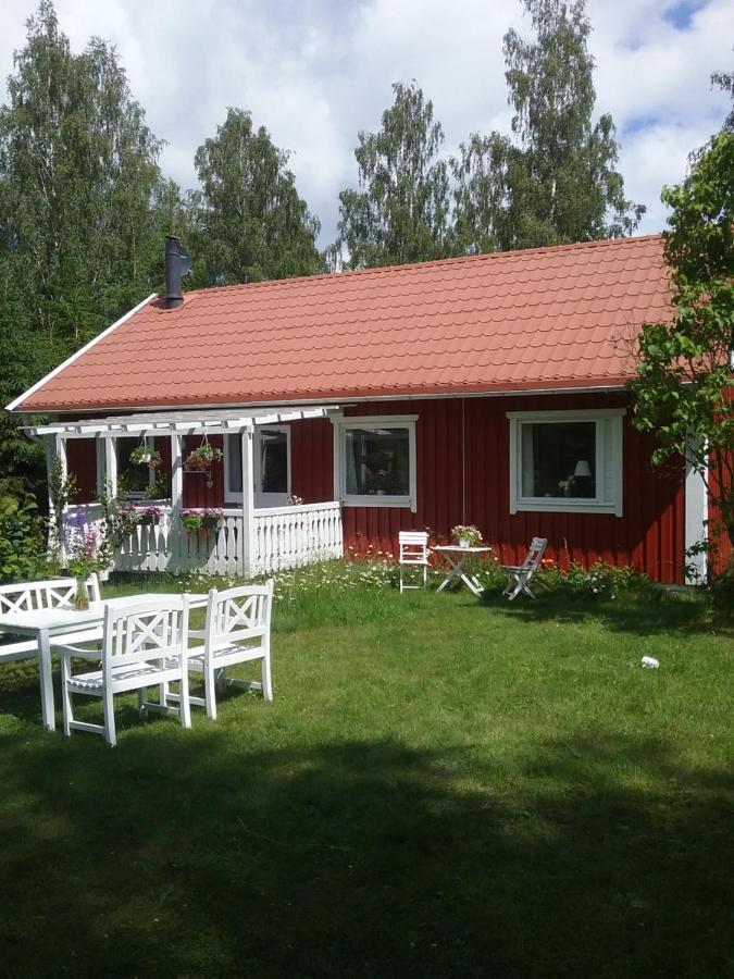 Villa Bjoerkslingan Vimmerby Esterno foto