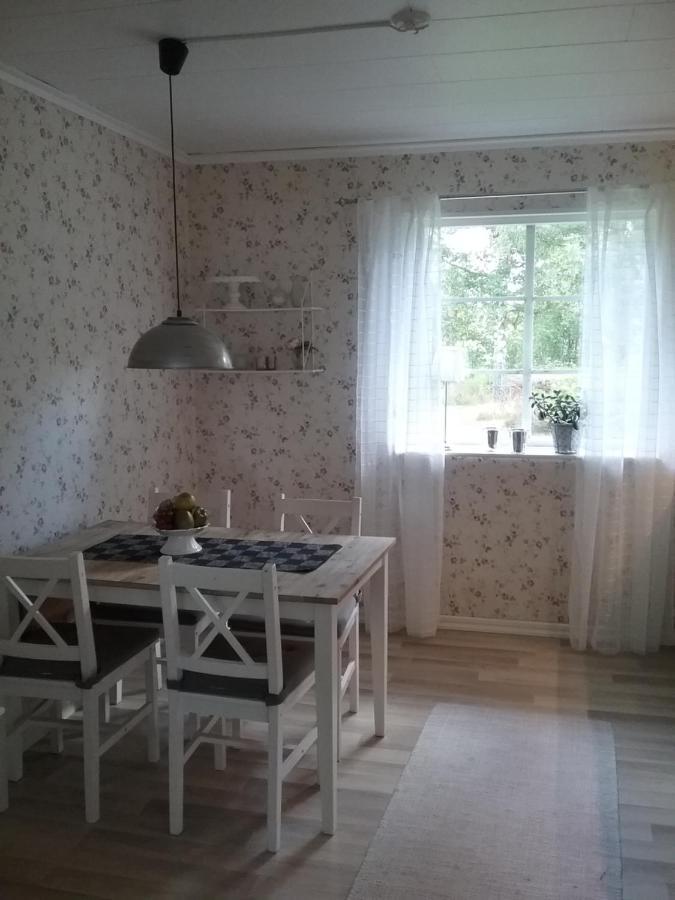 Villa Bjoerkslingan Vimmerby Esterno foto